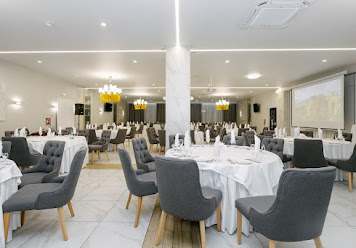 Фото №15 зала Амакс Сафар